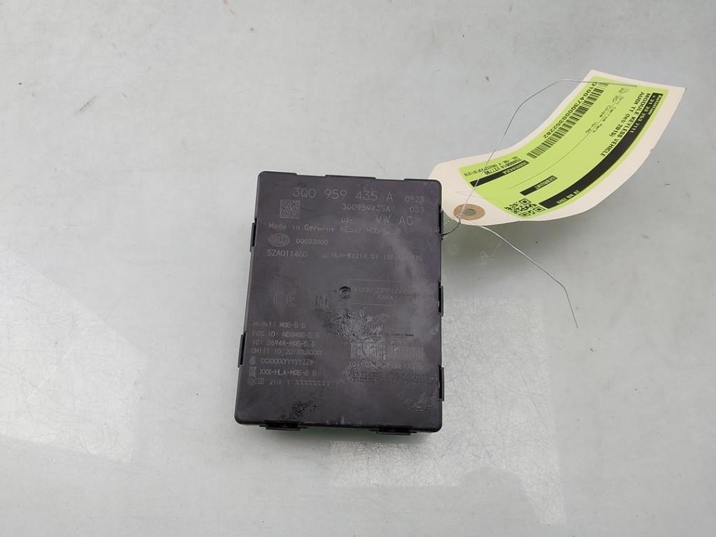 DIVERS Audi TT (FV3 / FVP) (|3Q0959435C|3Q0959435E|), Dhr. J. Ham, Administratie@autoham.nl, Audi, Utilisé