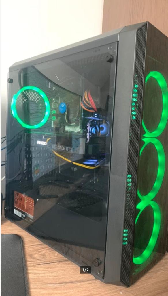 Gaming setup, Computers en Software, Desktop Pc's, Zo goed als nieuw, 2 tot 3 Ghz, SSD, 32 GB, Met videokaart, Met monitor, Gaming