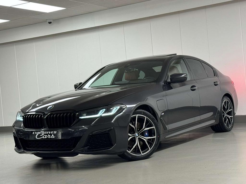 BMW 5 Serie 530 EAS PHEV PACK M SPORT PANO CAMERA GPS CUIR R, Auto's, BMW, Bedrijf, Te koop, 5 Reeks, ABS, Airbags, Airconditioning