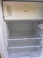 Kleine witte koelkast met mini diepvries vak, Elektronische apparatuur, Ophalen, Gebruikt, Met vriesvak