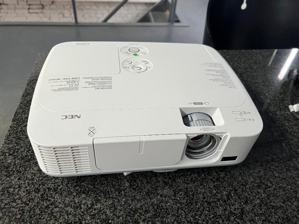 NEC NP-M300W projector, Audio, Tv en Foto, Beamers, Gebruikt, LCD, Overige resoluties, Ophalen