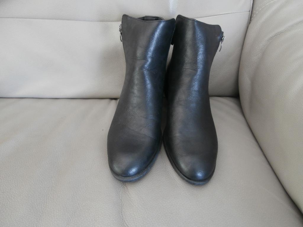 Nieuwe slofjes maat 41, Ophalen of Verzenden, Nieuw, Zwart