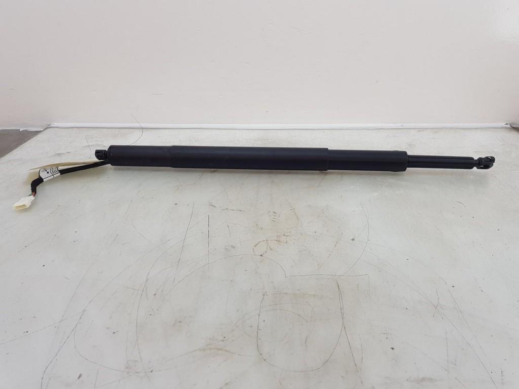 ACHTERKLEP MOTOR BMW 3 serie Touring (G21) (01-2019/07-2020), Gebruikt, BMW, Achterklep