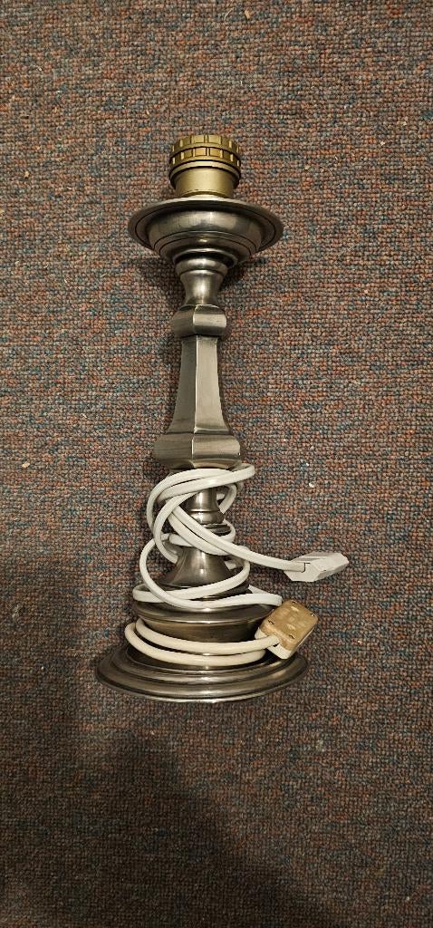 pieds lampe, Enlèvement