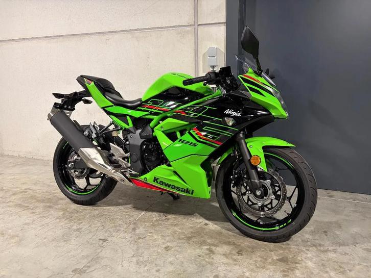 Kawasaki Ninja 125 KRT in topstaat (bj 2023), Motoren, Motoren | Kawasaki, Bedrijf, Super Sport, 11 kW of minder