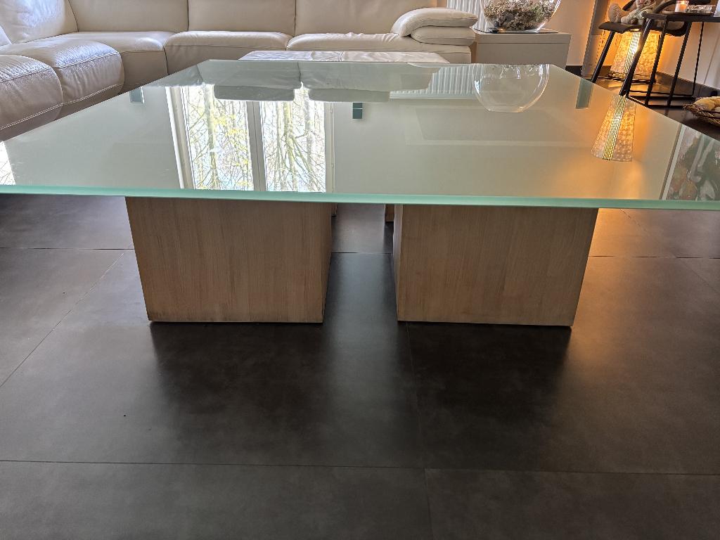 Table basse avec plateau en verre dépoli, 150 à 200 cm, Moins de 50 cm, Carré, 100 à 150 cm