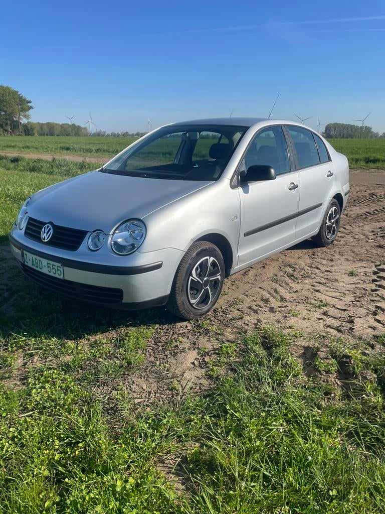 Polo 1.4 essence avec inspection, Autos, Argent ou Gris, Achat, Boîte manuelle, Noir