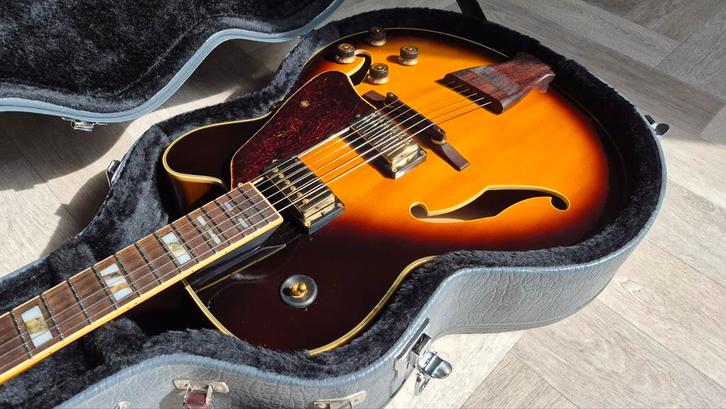 Ibanez AF120 Artstar, Muziek en Instrumenten, Snaarinstrumenten | Gitaren | Elektrisch, Hollow body, Ibanez, Ophalen