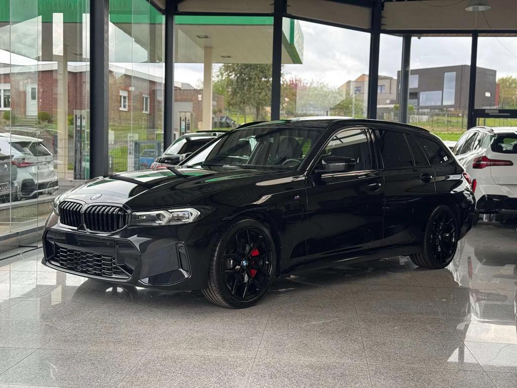 BMW 3 Serie 330 e Touring M Sport Pro / PANO / TRKHK / HARM-, Auto's, BMW, Automaat, Zwart, 4 cilinders, 2420 kg