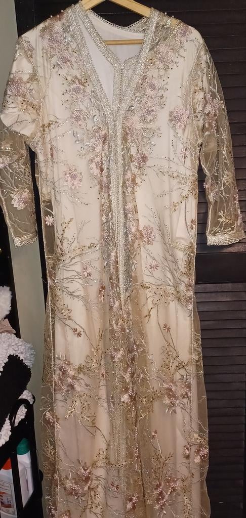 Tagchita ou rabe marocaine, Robe de gala, Taille 38/40 (M), Beige, Comme neuf