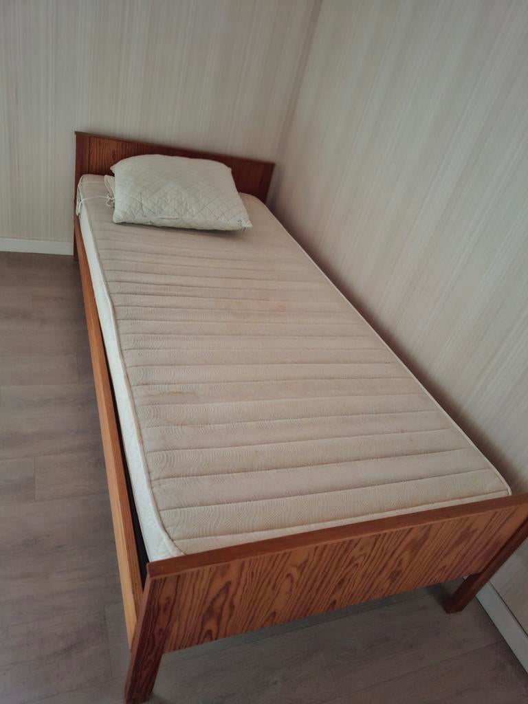 1-persoonsbed, Huis en Inrichting, Slaapkamer | Bedden, Ophalen