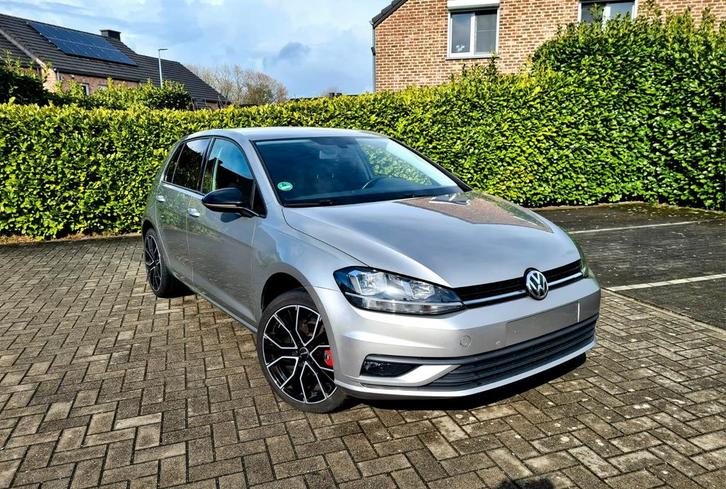 VW golf 7 - Distribution neuve - look sportif - aucun frais, Autos, Volkswagen, Particulier, Golf, ABS, Airbags, Air conditionné