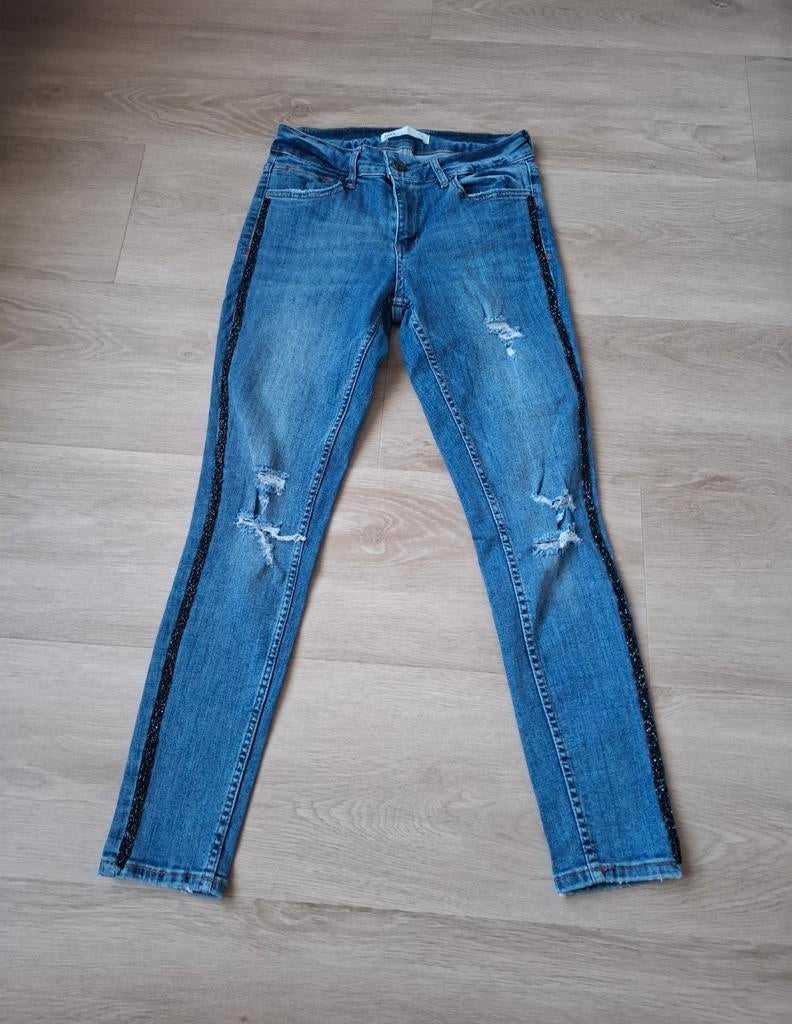 Jeans Zara maat 28, Zara, Ophalen of Verzenden, Zo goed als nieuw, W28 - W29 (confectie 36)