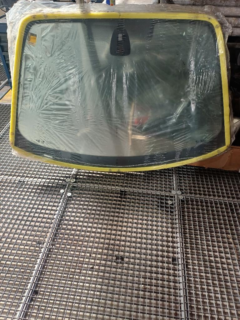 RENAULT SCENIC 2 PHASE 1 Pare-Brise NEUF, Autos : Pièces & Accessoires, Éclairage, Renault, Neuf, Enlèvement