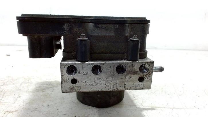 Abs pomp Nissan Micra, Auto-onderdelen, Remmen en Aandrijving, Nissan, Gebruikt, Herkomst onderdeel bekend, 12 maanden garantie