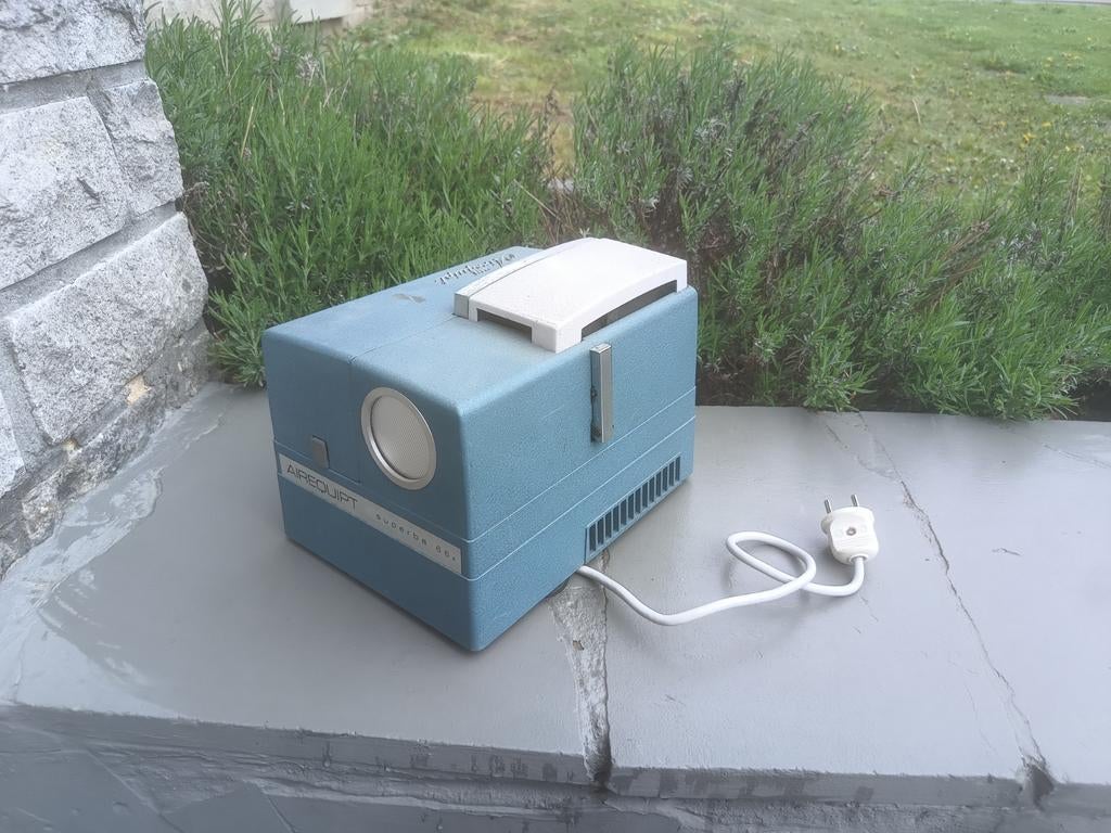 Projecteur de diapositives rétro en aluminium vintage, Enlèvement