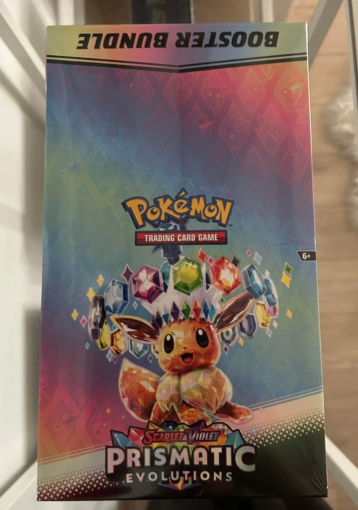 Pokemon prismatic evolution bundle display, Ophalen, Nieuw