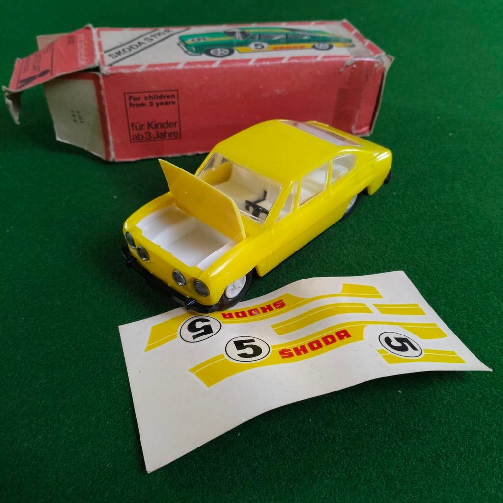 Plasticart web S110R, Hobby en Vrije tijd, Modelbouw | Auto's en Voertuigen, Verzenden