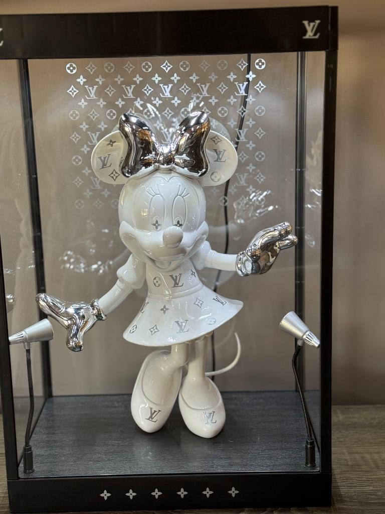 Louis Vuitton Minnie, Ophalen, Wit