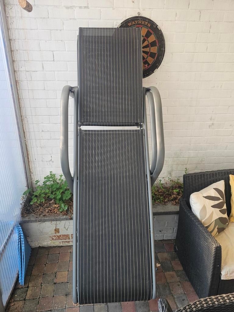 Deux hamacs, Enlèvement