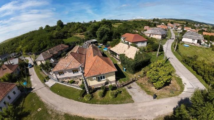 Hongrie Bukk Mountains 2 maisons À LOUER/ACHETER SANS DÉPÔT, Immo, Étranger, Europe autre, Maison d'habitation, Village, Ventes sans courtier