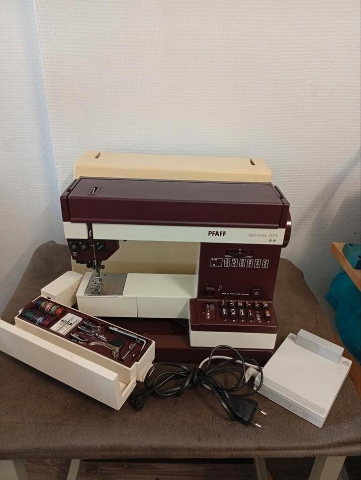 Pfaff tiptronic 1171 IDT naaimachine voor zwaar gebruik, Hobby en Vrije tijd, Naaimachines en Toebehoren, Naaimachine, Pfaff