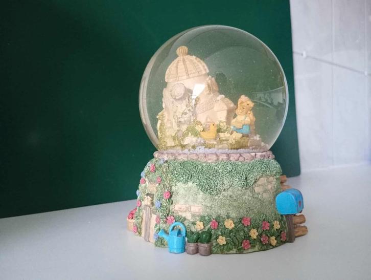 Leuke sneeuwbol in Polyresin, Verzamelen, Overige Verzamelen, Zo goed als nieuw, Ophalen of Verzenden