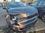 Peugeot 308 1.6hdi euro6b pour pieces accidenté., Autos, Euro 6, Boîte manuelle, 5 portes, Diesel