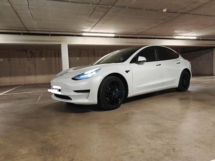 Tesla Model 3 te koop, Auto's, Tesla, Particulier, Model 3, ABS, Achteruitrijcamera, Adaptieve lichten, Elektrisch, Berline, 5 deurs