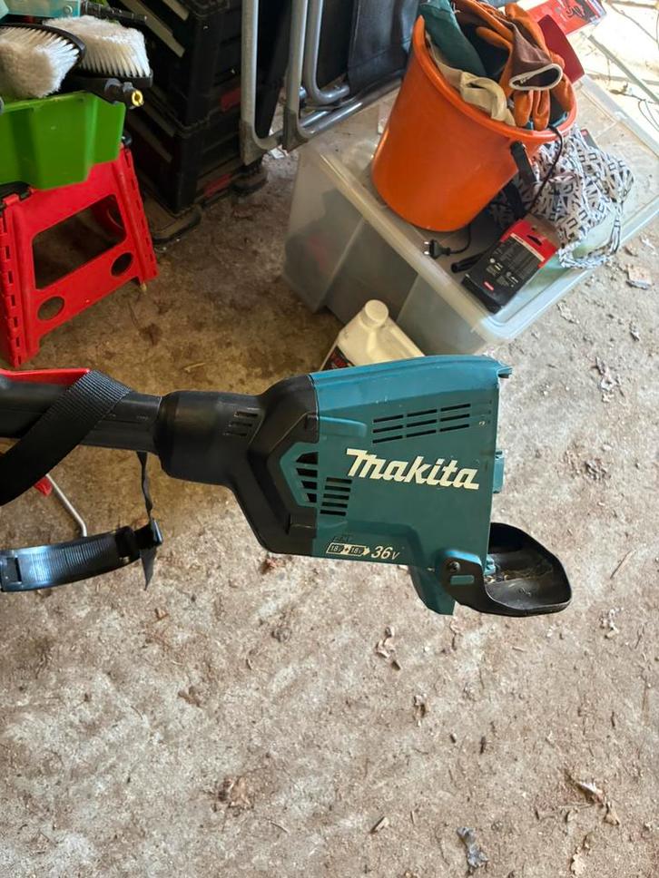 Combi moter makita met bosmaaier, Tuin en Terras, Bosmaaiers, Gebruikt, Accu, Ophalen