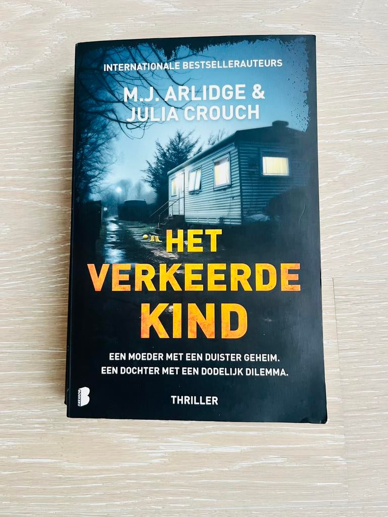 M.J. Arlidge - Het verkeerde kind, Boeken, Thrillers, Ophalen of Verzenden