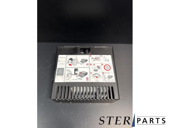 Pompe pneumatiques d'un Mercedes C-Klasse, 3 mois de garantie, Utilisé, -, -