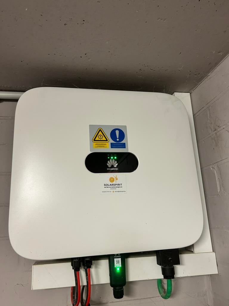 Onduleur panneaux solaires Huawei 3 phases, 10 kW, Bricolage & Construction, Enlèvement, Comme neuf
