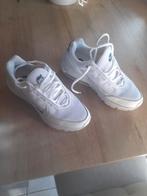 Nike schoenen maat 39 nooit gedragen, Sport en Fitness, Ophalen, Nieuw, Schoenen