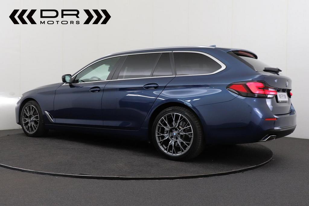 BMW 518 dA TOURING - FACELIFT - CARPLAY - COMFORT ACCES, Auto's, Euro 6, 4 cilinders, 5 deurs, Te koop