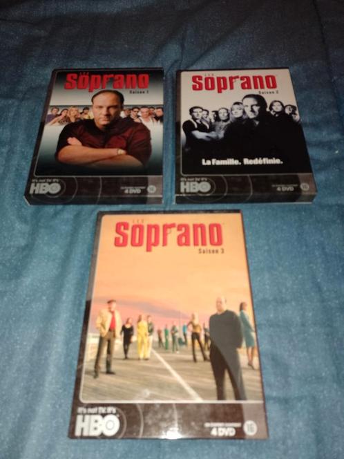 A vendre en coffret DVD l'intégral saisons 1 à 3 de Soprano, CD & DVD, DVD | TV & Séries télévisées, Comme neuf, Thriller, Coffret