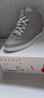 Sneaker Esprit, Nieuw, Ophalen of Verzenden, Sneakers, Grijs