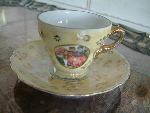 Twee kleine Limoges NOVEX paarlemoeren kop en schotels, Antiek en Kunst, Antiek | Porselein, Ophalen