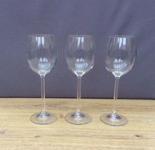 Set 3 wijnglazen - 20cm hoog, bovendiameter: 5.6 cm, Huis en Inrichting, Keuken | Servies, Gebruikt, Ophalen of Verzenden