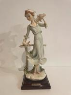 Beeld Giuseppe Armani - Girl With Doves, Verzamelen, Verzenden