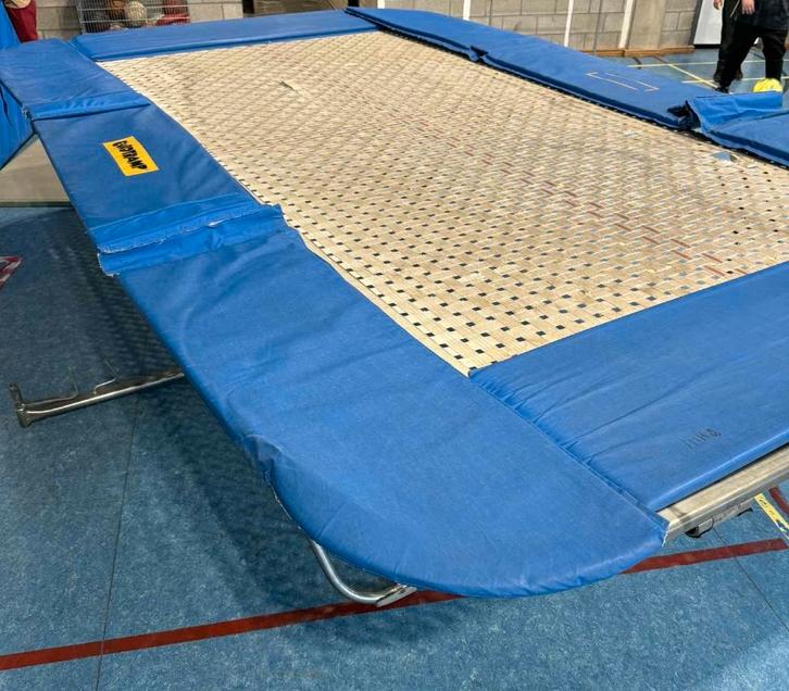 trampoline, Sports & Fitness, Équipement de fitness, Utilisé, Autres types, Bras, Jambes, Pectoraux, Abdominaux, Dos, Enlèvement