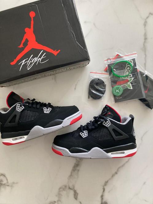 Air Jordan 4 Retro Bred Zie Omschrijving, Vêtements | Femmes, Chaussures, Sneakers et Baskets, Enlèvement ou Envoi