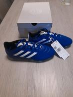 Blauw/witte voetbalschoenen Adidas 37 1/3 ( Nieuwstaat ), Ophalen of Verzenden, Nieuw, Schoenen