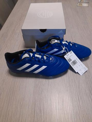 Blauw/witte voetbalschoenen Adidas 37 1/3 ( Nieuwstaat ) beschikbaar voor biedingen