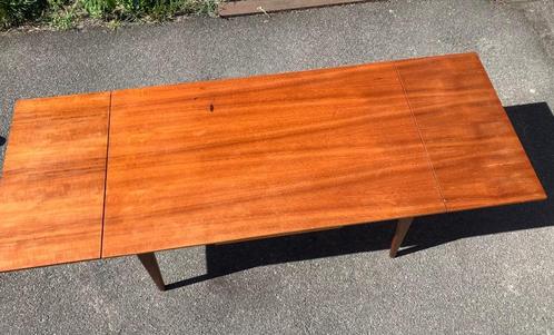Vintage scandinavisch design tafel, Antiek en Kunst, Antiek | Meubels | Tafels, Ophalen