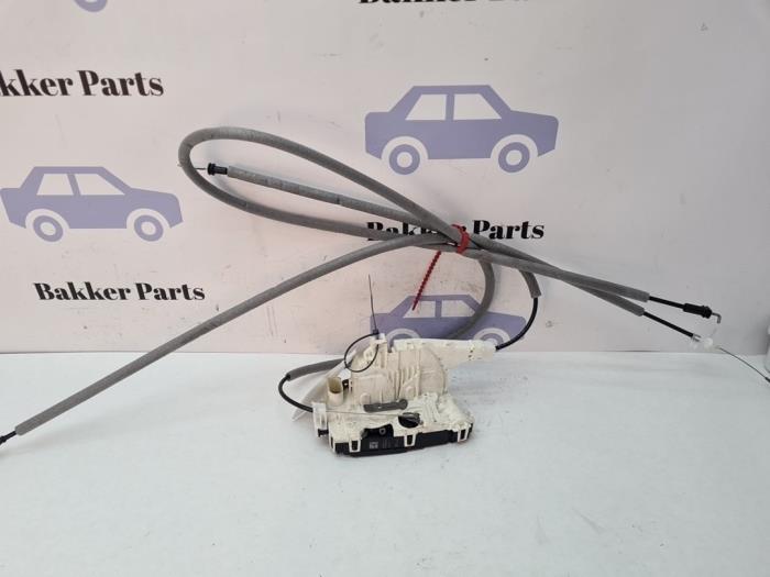 Slotmechaniek achterdeur Bus-Bestel van een Volkswagen Craft, Auto-onderdelen, Carrosserie, Volkswagen, Gebruikt, 3 maanden garantie