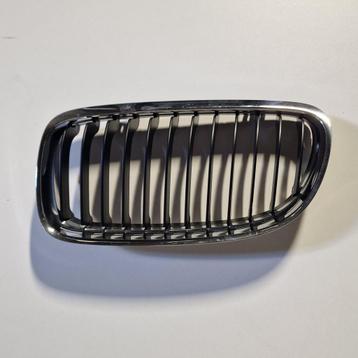 Grille chroom LINKS BMW 3 serie - gebruikt E90 E91 LCI  - 51 disponible aux enchères