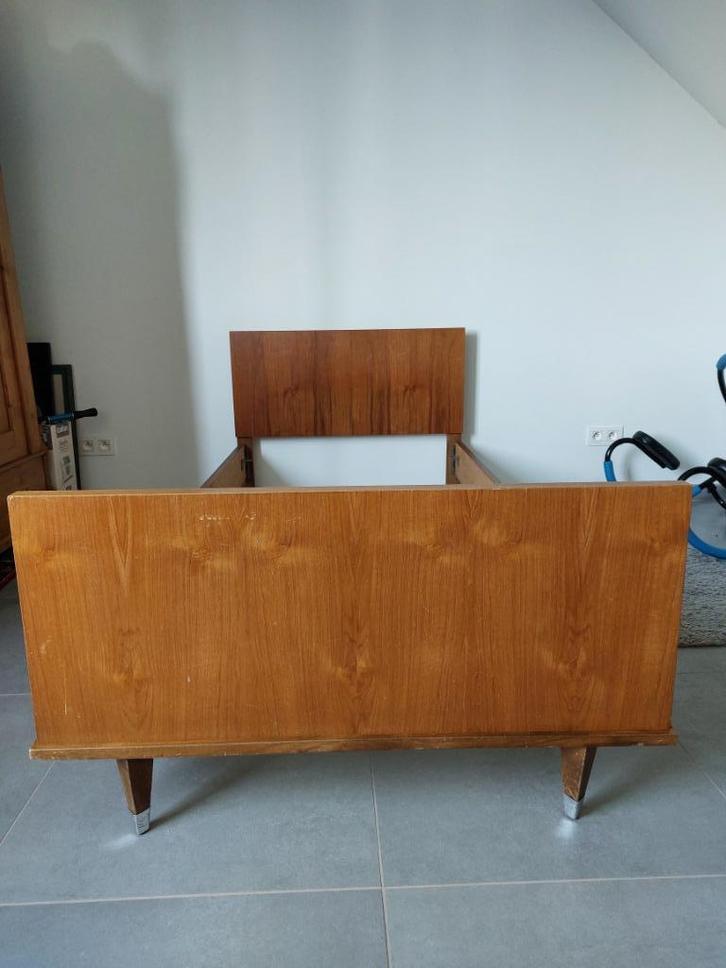 1-persoonsbed (ev studentenkot), Huis en Inrichting, Slaapkamer | Bedden, Gebruikt, Eenpersoons, 90 cm, 200 cm, Hout, Overige kleuren