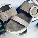 chausures ( Sandales nu pied )marque RIVER WOODS, Kleding | Dames, Sportkleding, RIVRE WOOD, Ophalen, Gedragen, Beige