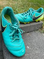 Voetbalschoenen nike 41, Sport en Fitness, Voetbal, Ophalen of Verzenden, Gebruikt, Schoenen